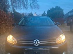 Schwarz Gebraucht 2011 VW Golf Kombi | 2.250 € (Guter Preis)