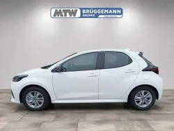 Weiß Neu 2025 Mazda 2 Prime-Line Limousine | 20.980 € (Fairer Preis)
