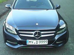 Grau metallic Gebraucht 2014 Mercedes C200 Limousine | 20.000 €
