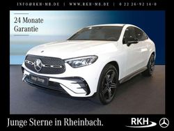 Unilack polarweiß Gebraucht 2025 Mercedes 200 AMG Coupé | 59.900 €