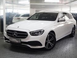 Weiß Gebraucht 2022 Mercedes E220 Limousine | 26.490 € (Superpreis)