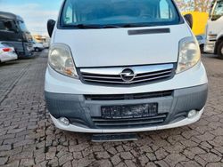 Weiß Gebraucht 2010 Opel Vivaro Van / Kleinbus | 5.800 € (Superpreis)