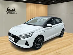 Weiß Gebraucht 2020 Hyundai i20 Intro Edition Kleinwagen | 16.990 € (Etwas zu teuer)
