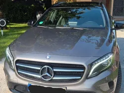 Grau Gebraucht 2017 Mercedes GLA220 SUV | 15.555 € (Guter Preis)