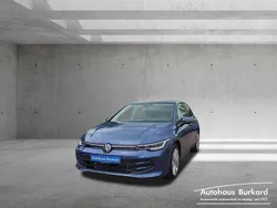 Anemonenblau metallic Gebraucht 2025 VW Golf VIII Life Limousine | 24.900 € (Guter Preis)