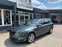 Grau Gebraucht 2018 Skoda Octavia Style Kombi | 15.990 € (Fairer Preis)