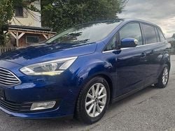 Blau Gebraucht 2016 Ford Grand C-Max Titanium Van / Kleinbus | 11.500 € (Etwas zu teuer)