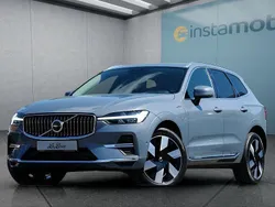 Grau Gebraucht 2024 Volvo XC60 Plus SUV | 55.199 € (Fairer Preis)