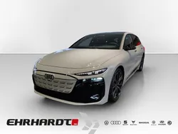 Beige Gebraucht 2025 Audi e-tron Sport SUV | 99.990 € (Guter Preis)