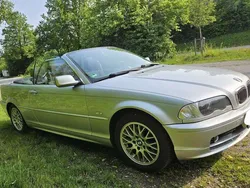 Grau Gebraucht 2003 BMW 320 Cabriolet Basis Cabrio | 7.300 € (Guter Preis)