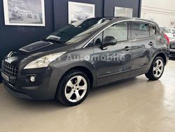 Grau Gebraucht 2010 Peugeot 3008 Premium Limousine | 5.750 € (Etwas zu teuer)