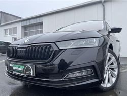 Schwarzmagic (metallic) Gebraucht 2021 Skoda Octavia Kombi | 25.860 € (Etwas zu teuer)