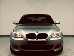 Silber Gebraucht 2008 BMW 525 M Sport Limousine | 13.900 €