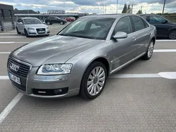 Grau Gebraucht 2004 Audi A8 Sport Limousine | 15.900 €