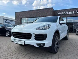 Weiß Gebraucht 2016 Porsche Cayenne SUV | 33.900 € (Fairer Preis)