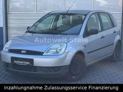 Silber Gebraucht 2002 Ford Fiesta Ambiente Kleinwagen | 1.100 € (Teuer)
