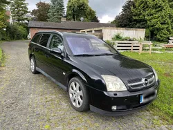 Schwarz Gebraucht 2005 Opel Vectra Kombi | 1.999 € (Teuer)
