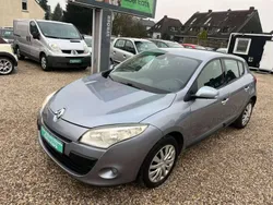 Blau Gebraucht 2009 Renault Mégane III Kleinwagen | 2.999 € (Guter Preis)
