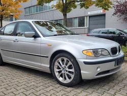 Silber Gebraucht 2002 BMW 330 Limousine | 9.500 € (Teuer)