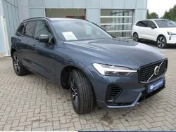Blau Gebraucht 2022 Volvo XC60 R-Design SUV | 43.000 € (Guter Preis)