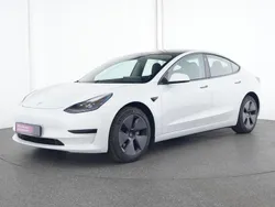 Weiss Gebraucht 2023 Tesla Model 3 Limousine | 31.442 € (Fairer Preis)