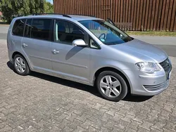 Grau Gebraucht 2007 VW Touran Van / Kleinbus | 2.850 €