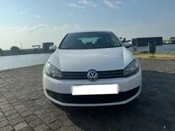 Weiß Gebraucht 2010 VW Golf VI Kleinwagen | 6.400 € (Fairer Preis)