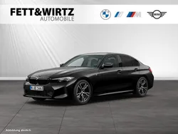 Saphirschwarz Gebraucht 2024 BMW 318 M Sport Limousine | 37.990 € (Fairer Preis)