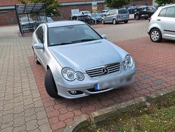 Silber Gebraucht 2007 Mercedes C200 Coupé | 3.400 € (Guter Preis)