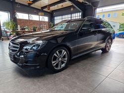 Schwarz Gebraucht 2015 Mercedes E350 Limousine | 20.999 € (Fairer Preis)