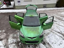 Grün Gebraucht 2007 Mazda 2 Independence Kleinwagen | 2.990 € (Fairer Preis)