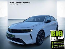 Weiß Gebraucht 2022 Opel Astra Edition Limousine | 24.901 € (Etwas zu teuer)