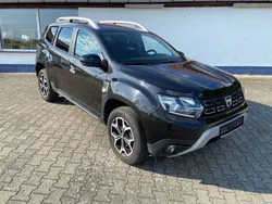 Perlmuttschwarz Gebraucht 2020 Dacia Duster Anniversary SUV | 18.490 € (Fairer Preis)