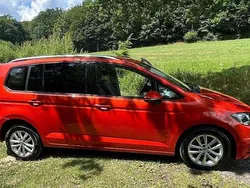 Orange Gebraucht 2016 VW Touran Comfortline Van / Kleinbus | 19.000 € (Etwas zu teuer)