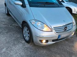 Grau Gebraucht 2005 Mercedes A150 Elegance Limousine | 1.550 €