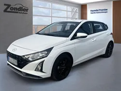 Weiß Gebraucht 2024 Hyundai i20 Select Limousine | 17.490 € (Fairer Preis)
