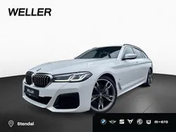 Weiss Gebraucht 2022 BMW 540 M Sport Kombi | 47.850 € (Fairer Preis)