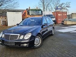 Schwarz Gebraucht 2008 Mercedes E200 Kombi | 4.900 € (Guter Preis)