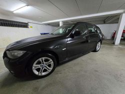 Schwarz Gebraucht 2011 BMW 320 Kombi | 5.900 € (Teuer)