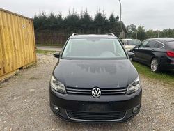 Schwarz Gebraucht 2012 VW Touran Highline Van / Kleinbus | 4.500 € (Superpreis)