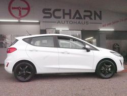 Weiß Gebraucht 2021 Ford Fiesta Limousine | 12.400 € (Fairer Preis)
