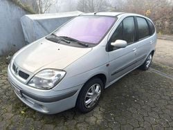 Grau Gebraucht 2002 Renault Scénic Expression Van / Kleinbus | 1.499 € (Guter Preis)