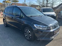 Schwarz Gebraucht 2021 VW Touran United Van / Kleinbus | 15.900 € (Superpreis)