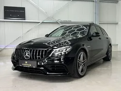 Obsidianschwarz metalliclack Gebraucht 2019 Mercedes C63 AMG AMG Kombi | 53.399 € (Etwas zu teuer)