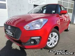 Rot Gebraucht 2019 Suzuki Swift Club Limousine | 14.240 € (Etwas zu teuer)