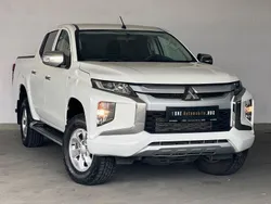 Weiß Gebraucht 2021 Mitsubishi L200 Basis Abholung | 27.900 € (Fairer Preis)