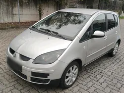 Grau Gebraucht 2009 Mitsubishi Colt Kleinwagen | 1.399 €