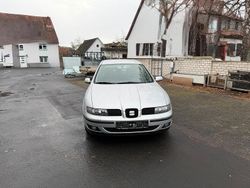 Silber Gebraucht 2000 Seat Leon Limousine | 2.699 € (Teuer)