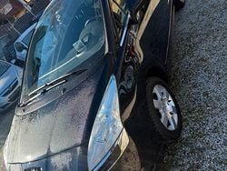 Schwarz Gebraucht 2011 Peugeot 5008 Van / Kleinbus | 2.200 € (Superpreis)