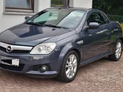 Grau Gebraucht 2007 Opel Tigra Cabrio | 2.490 € (Fairer Preis)